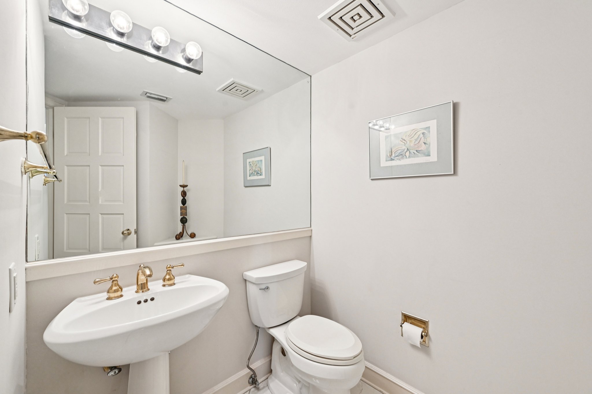 Harbourside Dr-L3001-030.jpg