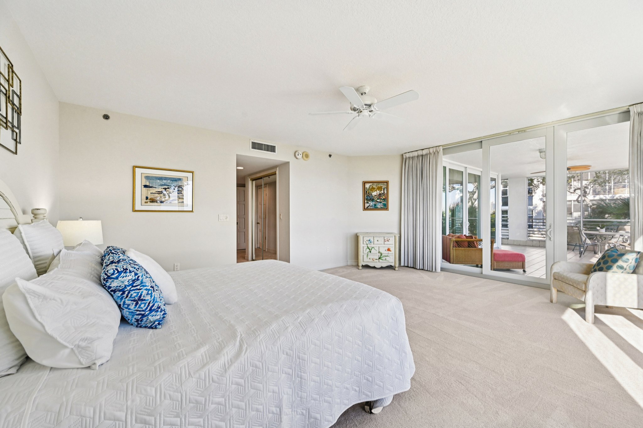 Harbourside Dr-L3001-041.jpg