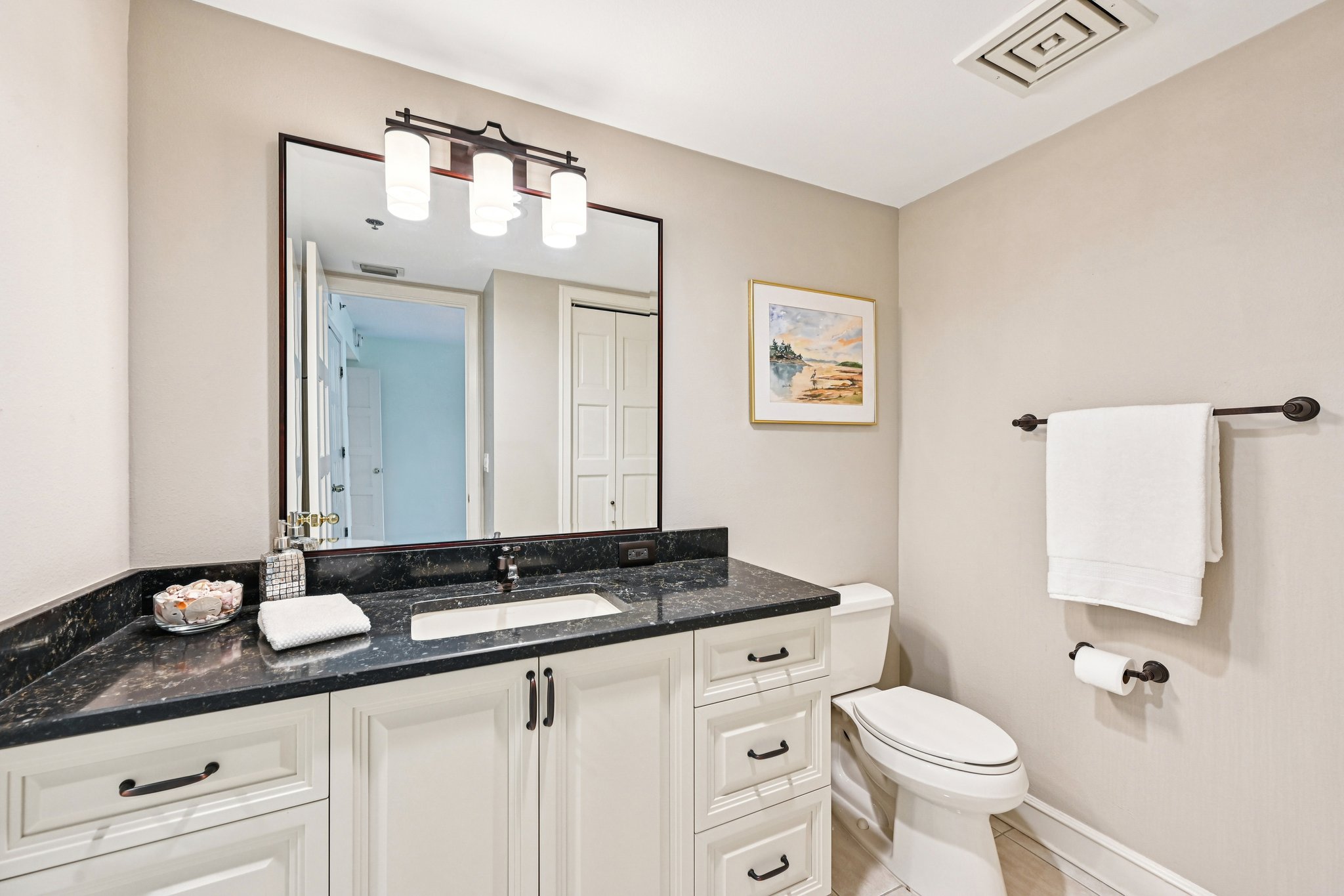 Harbourside Dr-L3001-047.jpg