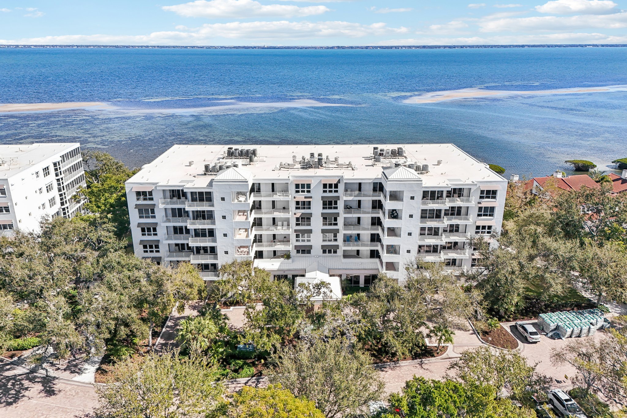 Harbourside Dr-L3001-063.jpg