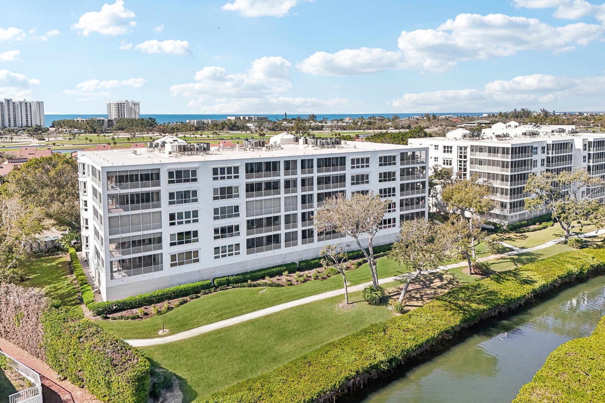 Harbourside Dr-L3001-071.jpg