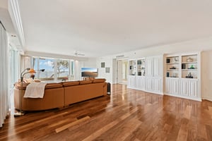 Harbourside Dr-L3001-004.jpg