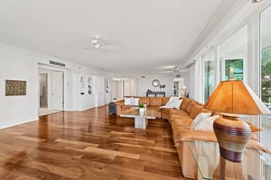 Harbourside Dr-L3001-007.jpg