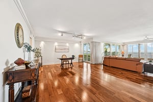 Harbourside Dr-L3001-008.jpg