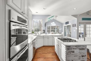 13. 2410 Honeystone Way.jpg