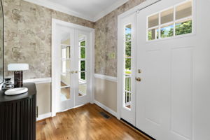 Foyer/Dining Room
