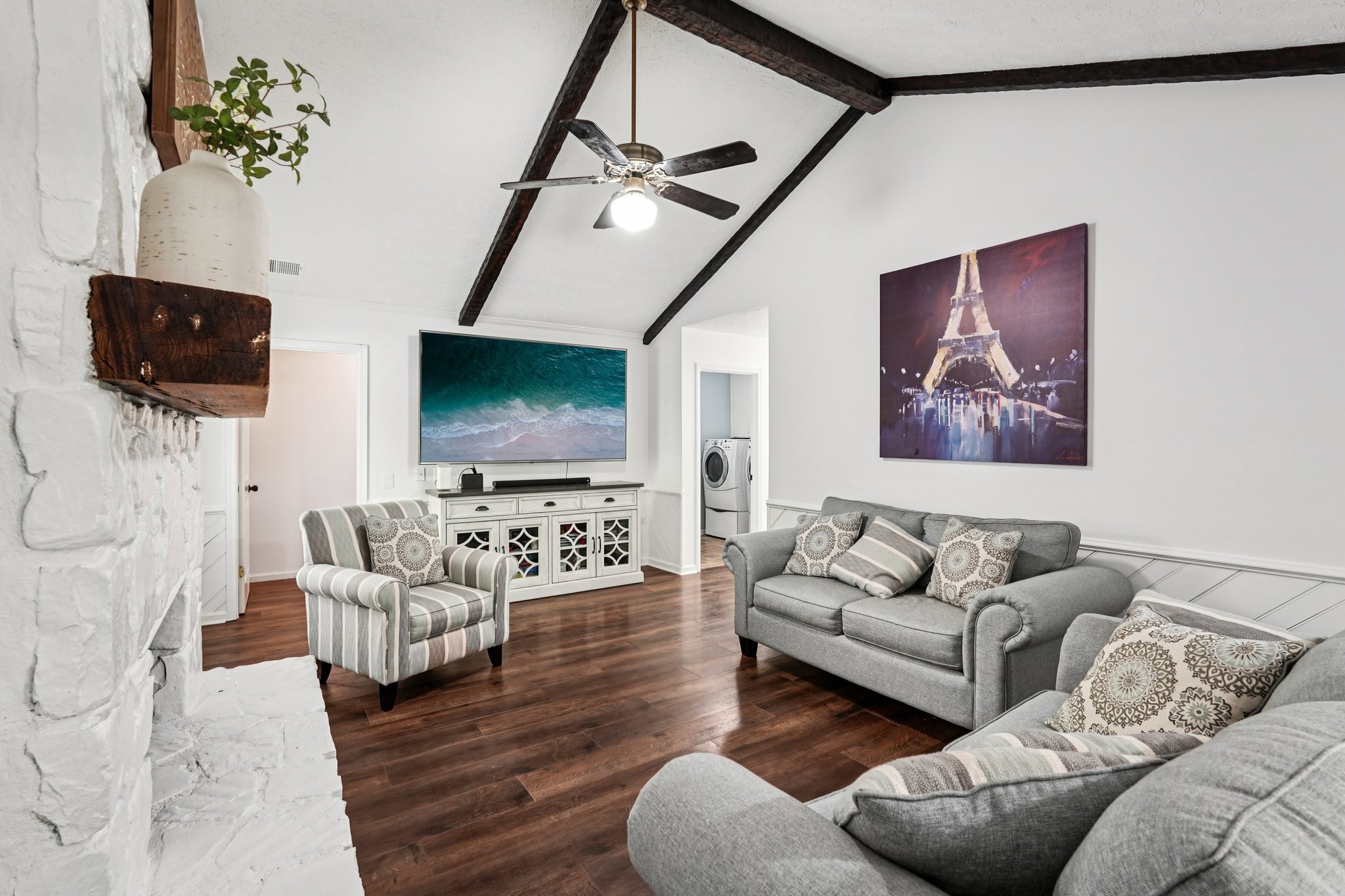 Hidden Hills Dr-S0511-012.jpg