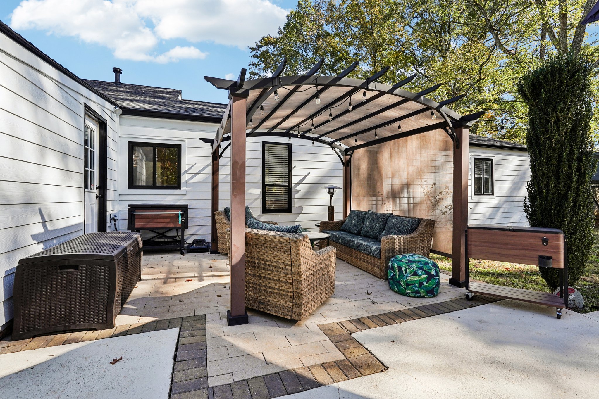 Hidden Hills Dr-S0511-054.jpg