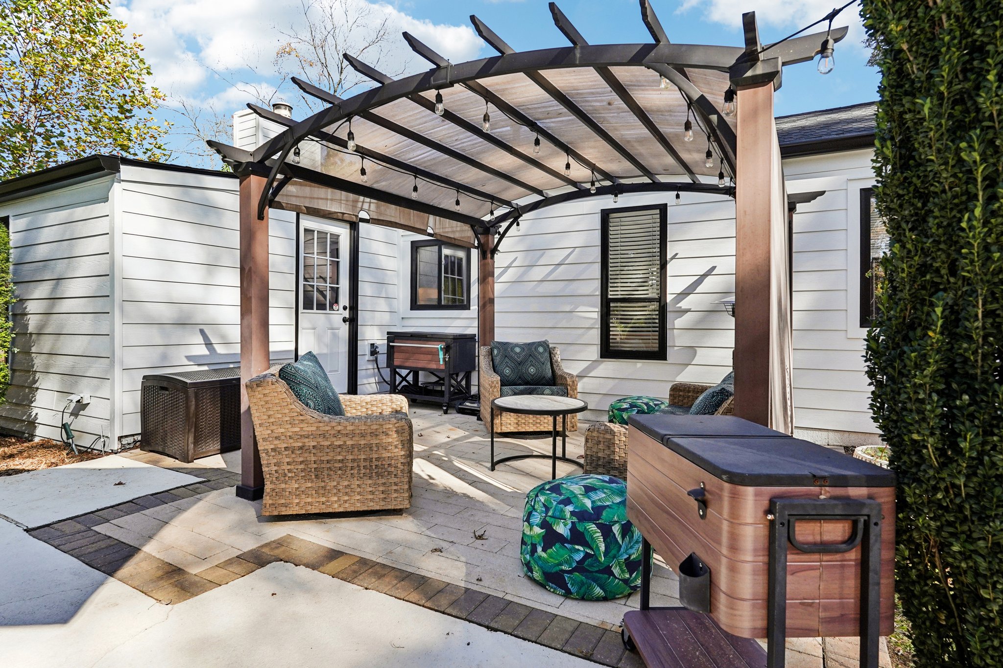 Hidden Hills Dr-S0511-055.jpg