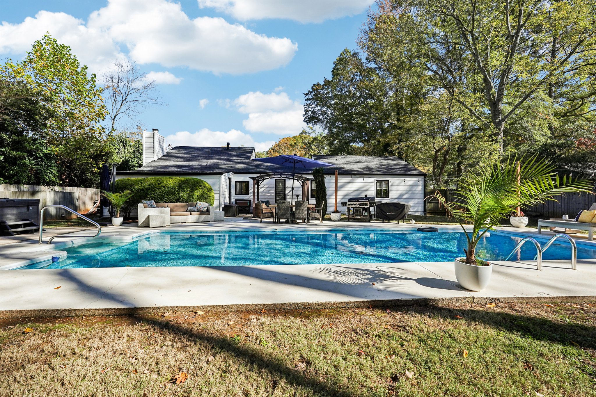 Hidden Hills Dr-S0511-062.jpg