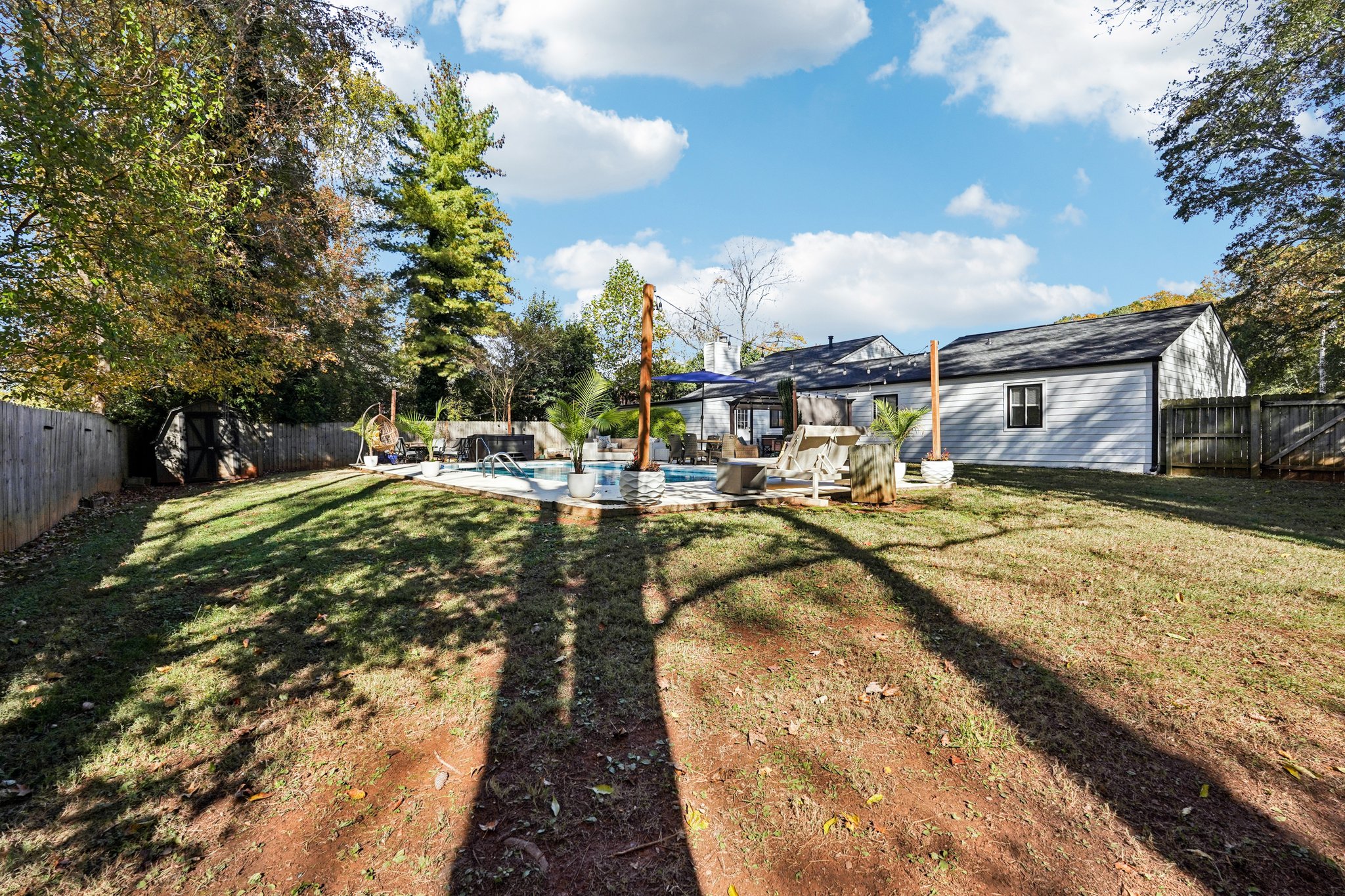 Hidden Hills Dr-S0511-063.jpg