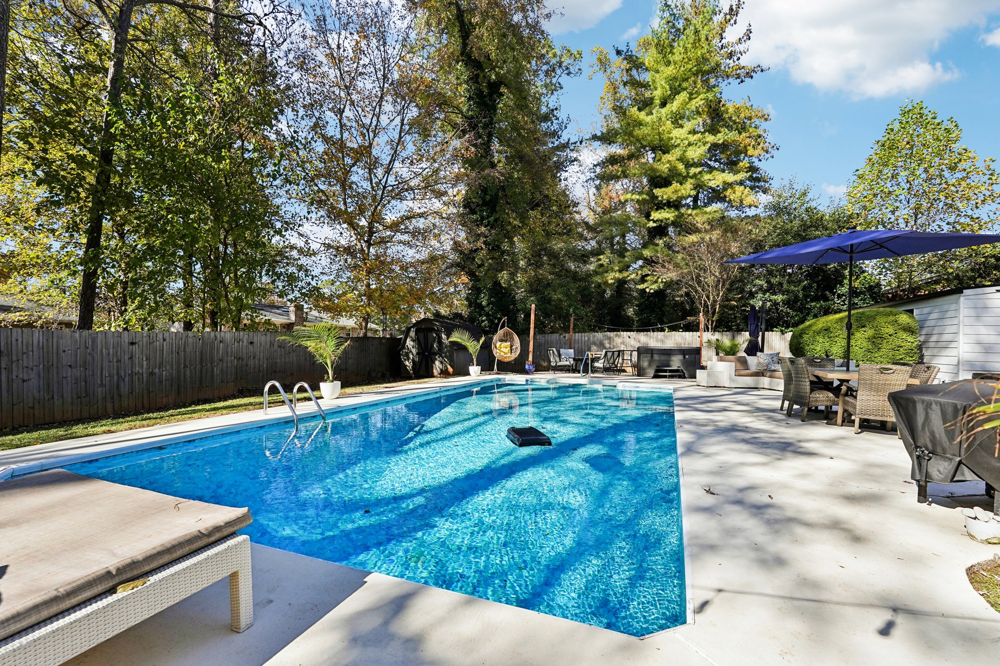 Hidden Hills Dr-S0511-066.jpg