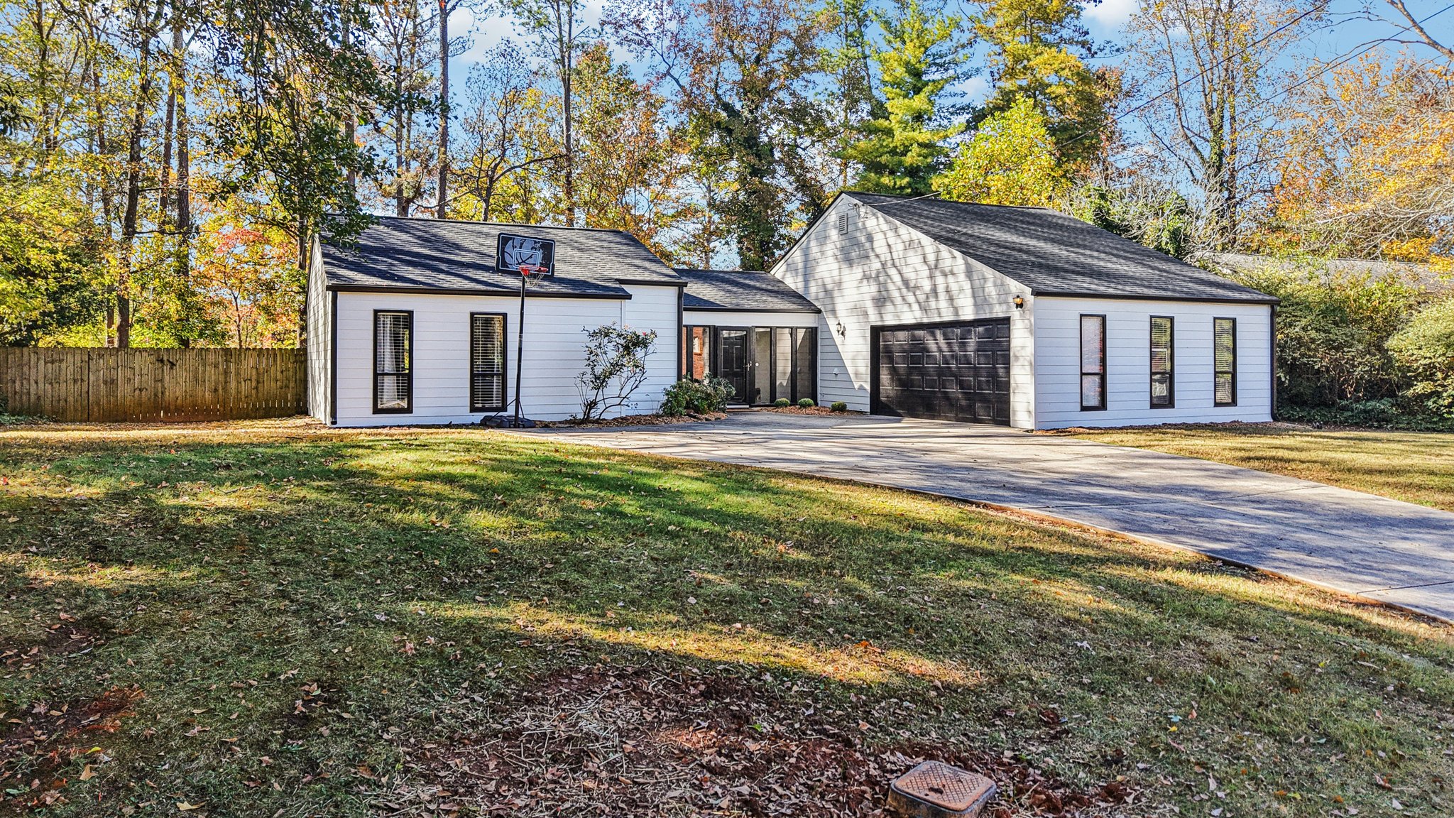 Hidden Hills Dr-S0511-069.jpg