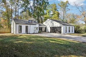 Hidden Hills Dr-S0511-002.jpg