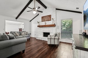 Hidden Hills Dr-S0511-010.jpg