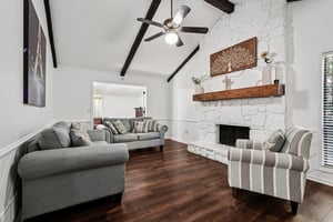 Hidden Hills Dr-S0511-011.jpg