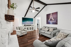 Hidden Hills Dr-S0511-012.jpg