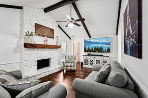 Hidden Hills Dr-S0511-013.jpg