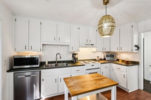 Hidden Hills Dr-S0511-024.jpg