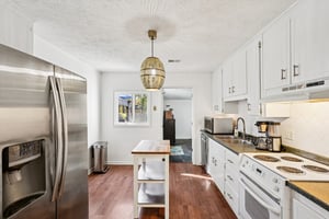 Hidden Hills Dr-S0511-027.jpg