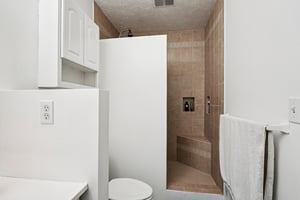 Hidden Hills Dr-S0511-047.jpg