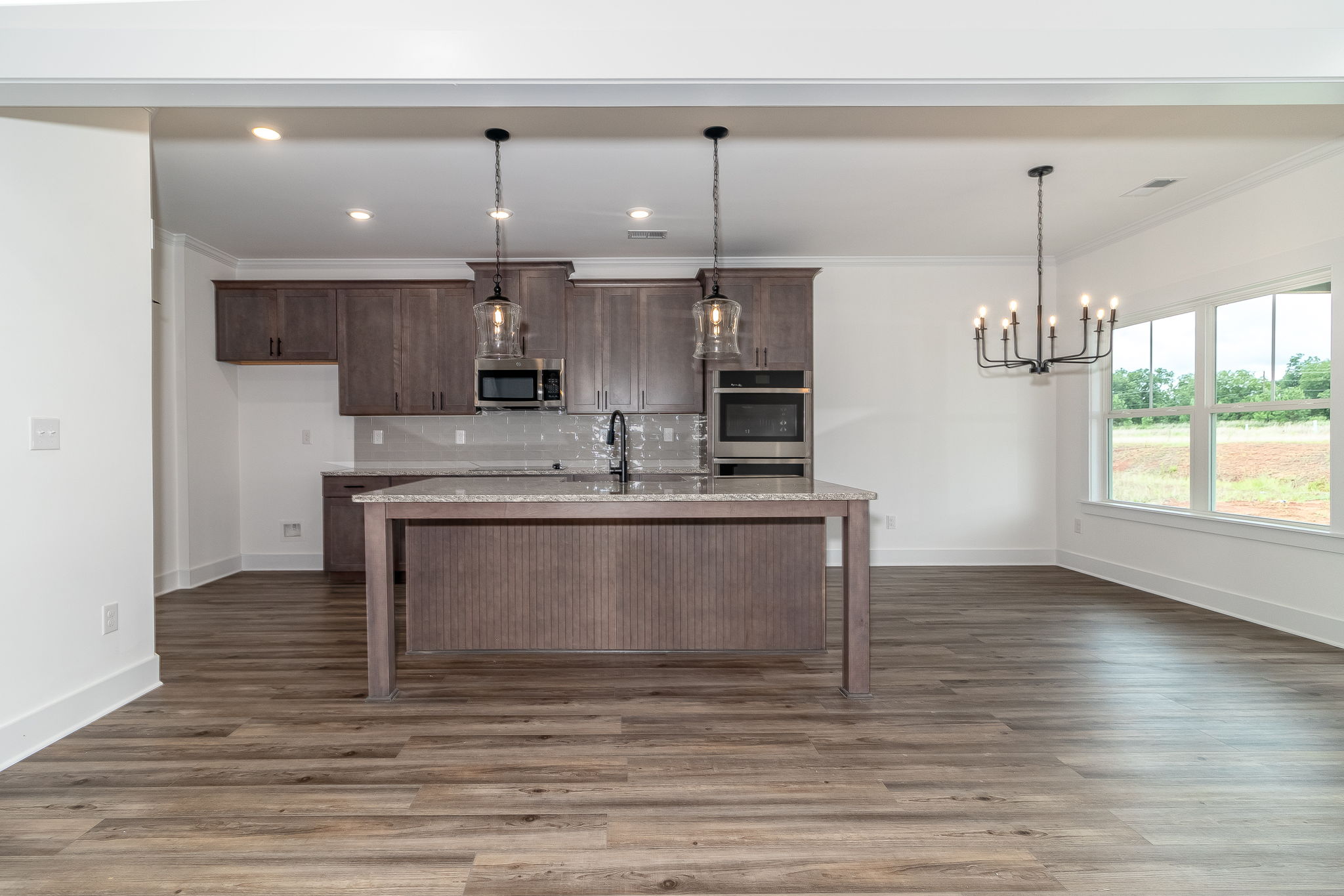 Kitchen/Breakfast Area