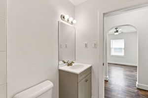  Photo 31