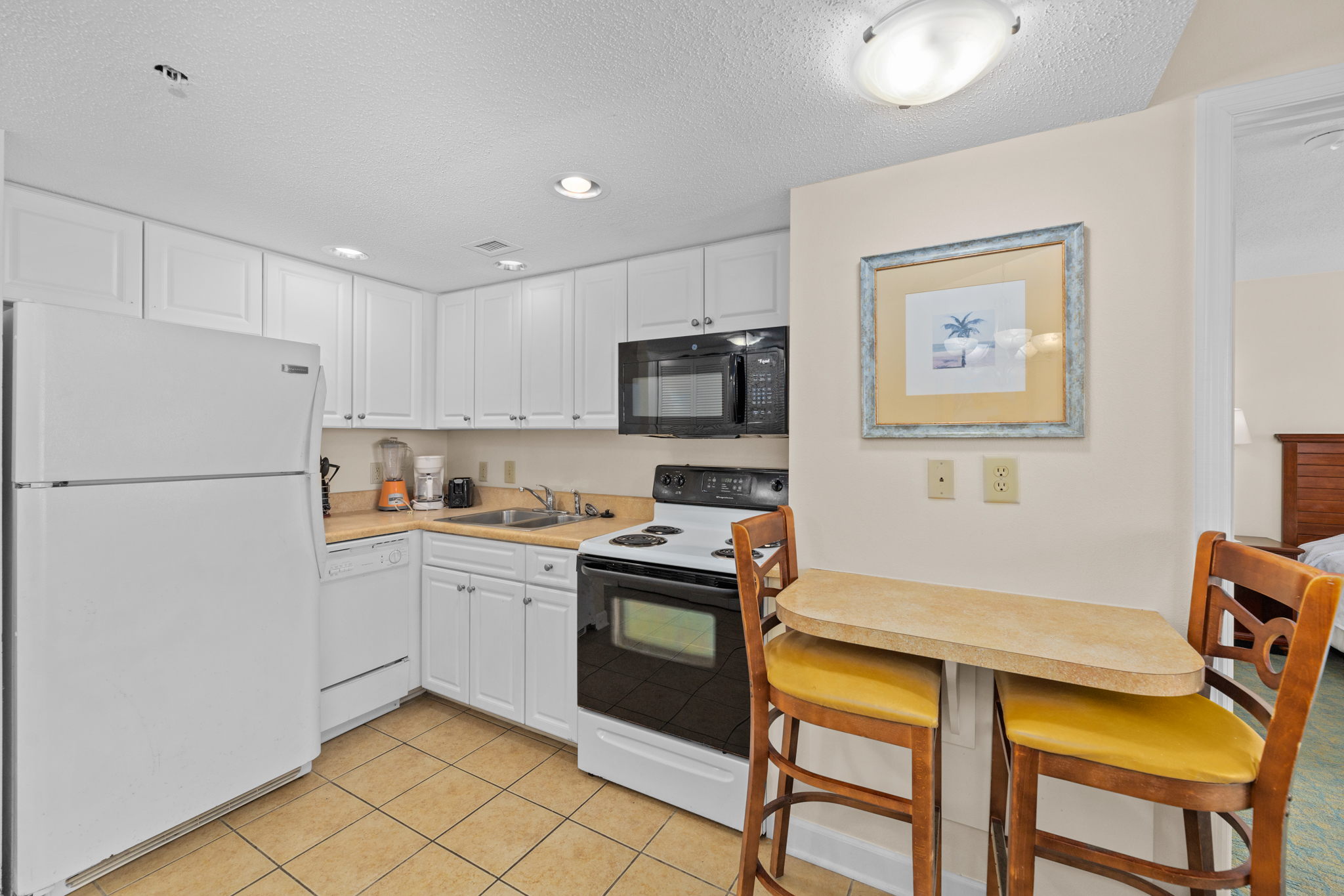 2411 S Ocean Blvd, Myrtle Beach, SC 29577, USA Photo 8