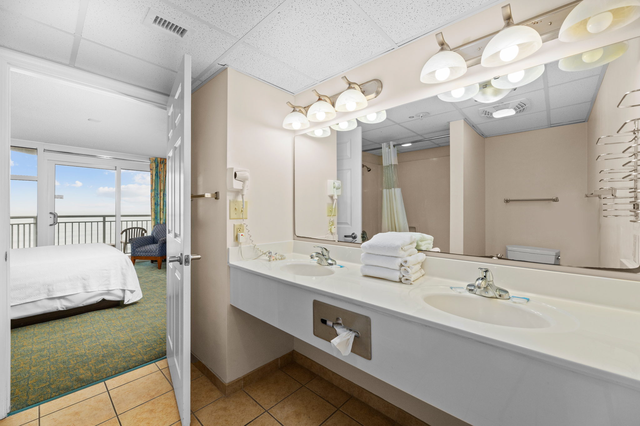 2411 S Ocean Blvd, Myrtle Beach, SC 29577, USA Photo 4