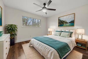 DSC_3321 virtually staged.jpeg