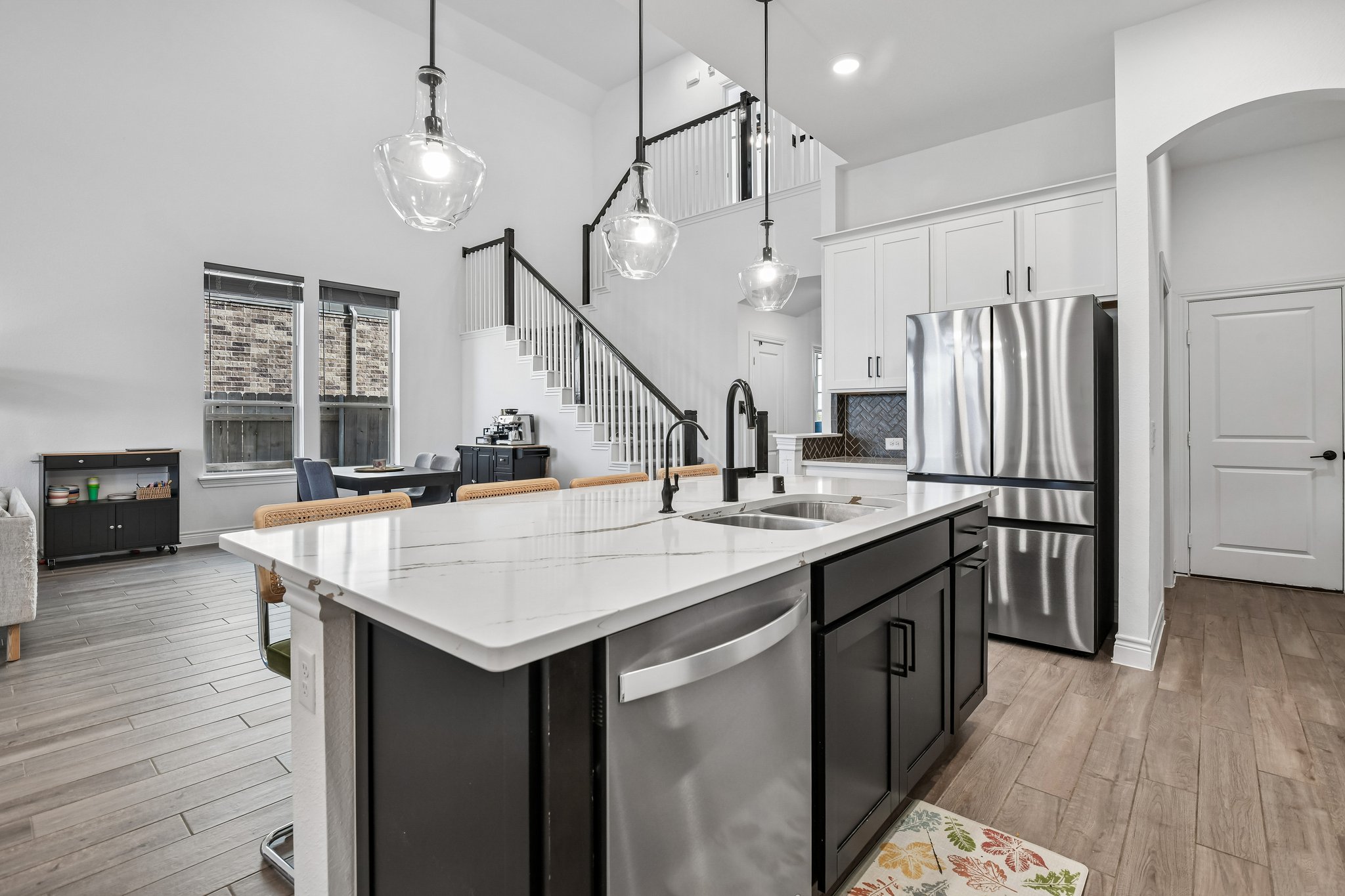 Hawthorn Breeze Way-S1710-016.jpg