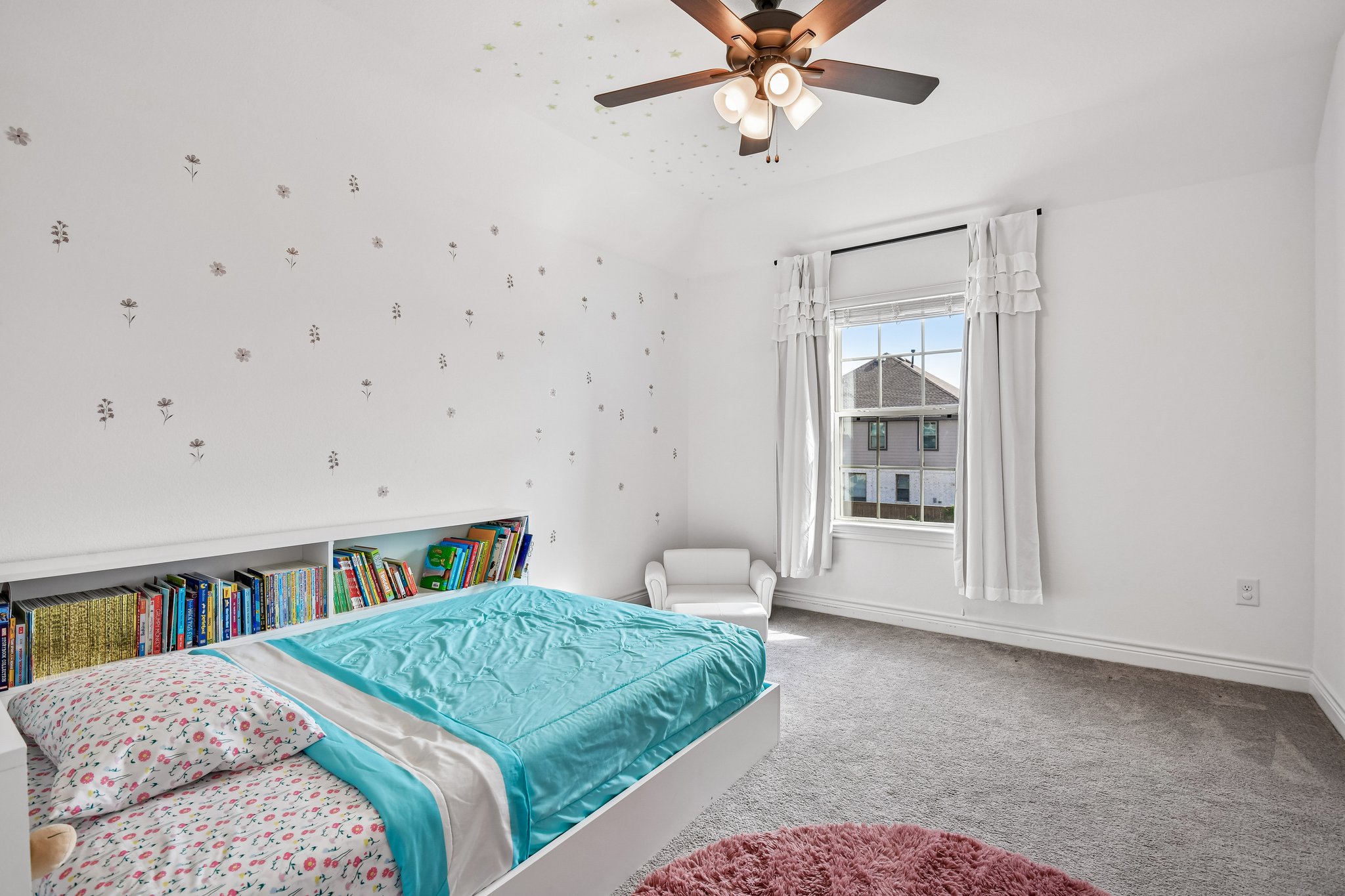 Hawthorn Breeze Way-S1710-033.jpg