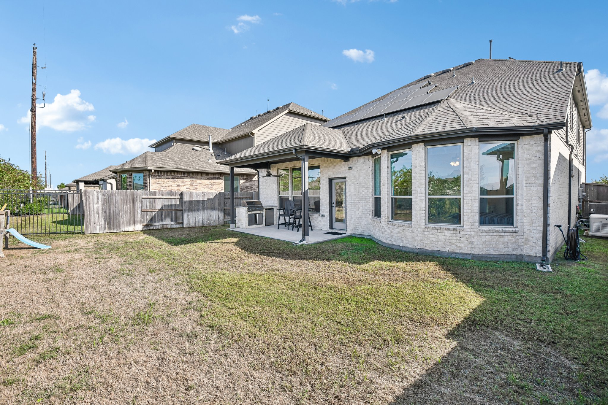 Hawthorn Breeze Way-S1710-053.jpg