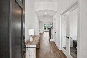 Hawthorn Breeze Way-S1710-005.jpg