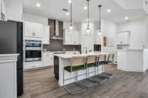 Hawthorn Breeze Way-S1710-013.jpg