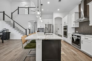 Hawthorn Breeze Way-S1710-015.jpg