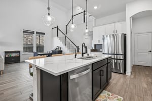 Hawthorn Breeze Way-S1710-016.jpg