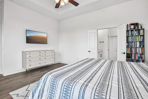 Hawthorn Breeze Way-S1710-024.jpg