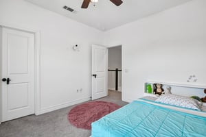 Hawthorn Breeze Way-S1710-035.jpg