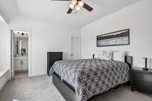 Hawthorn Breeze Way-S1710-041.jpg