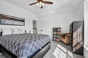 Hawthorn Breeze Way-S1710-042.jpg