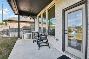Hawthorn Breeze Way-S1710-049.jpg