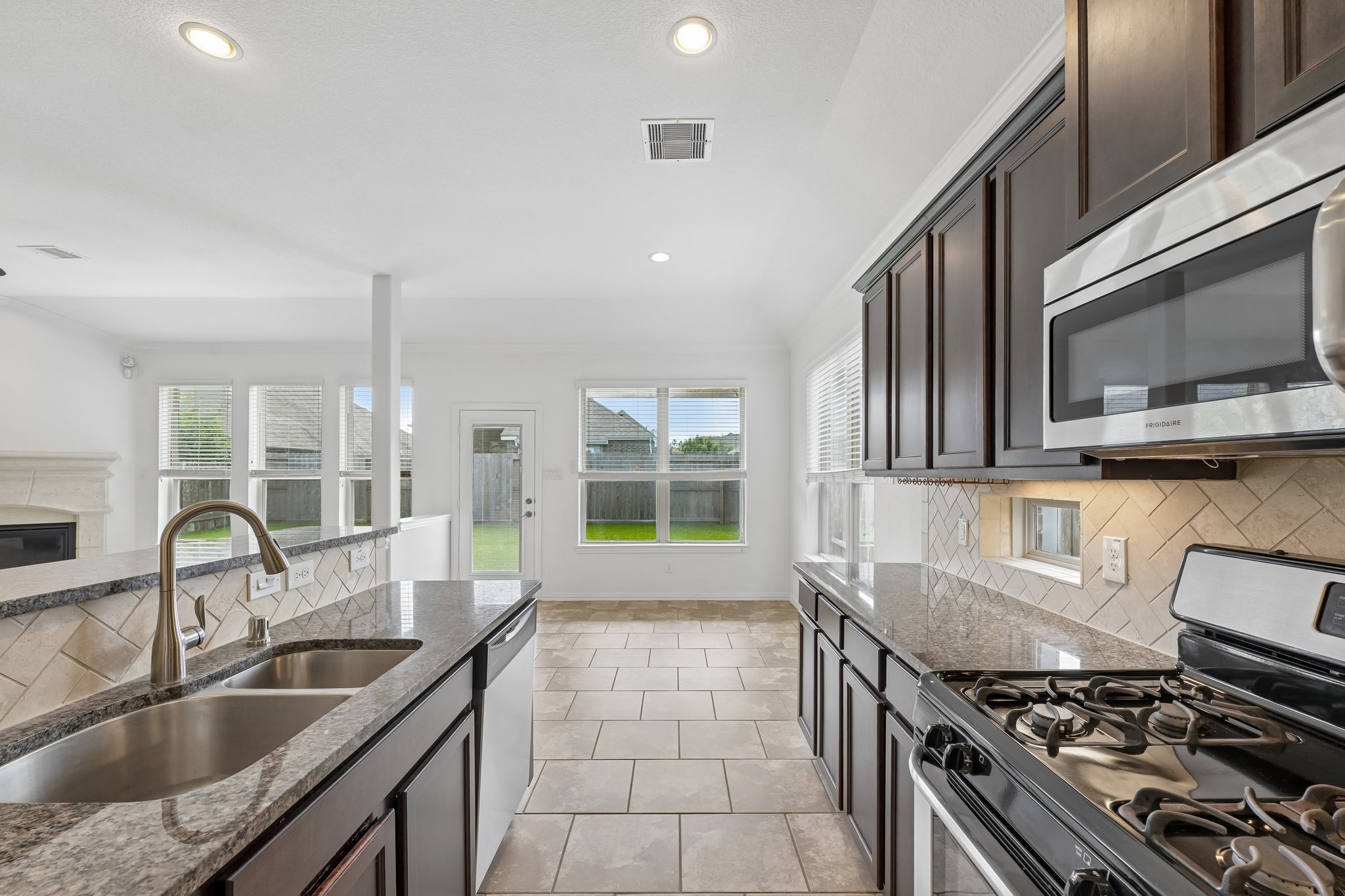 Sinton Creek Dr-S1806-016.jpg