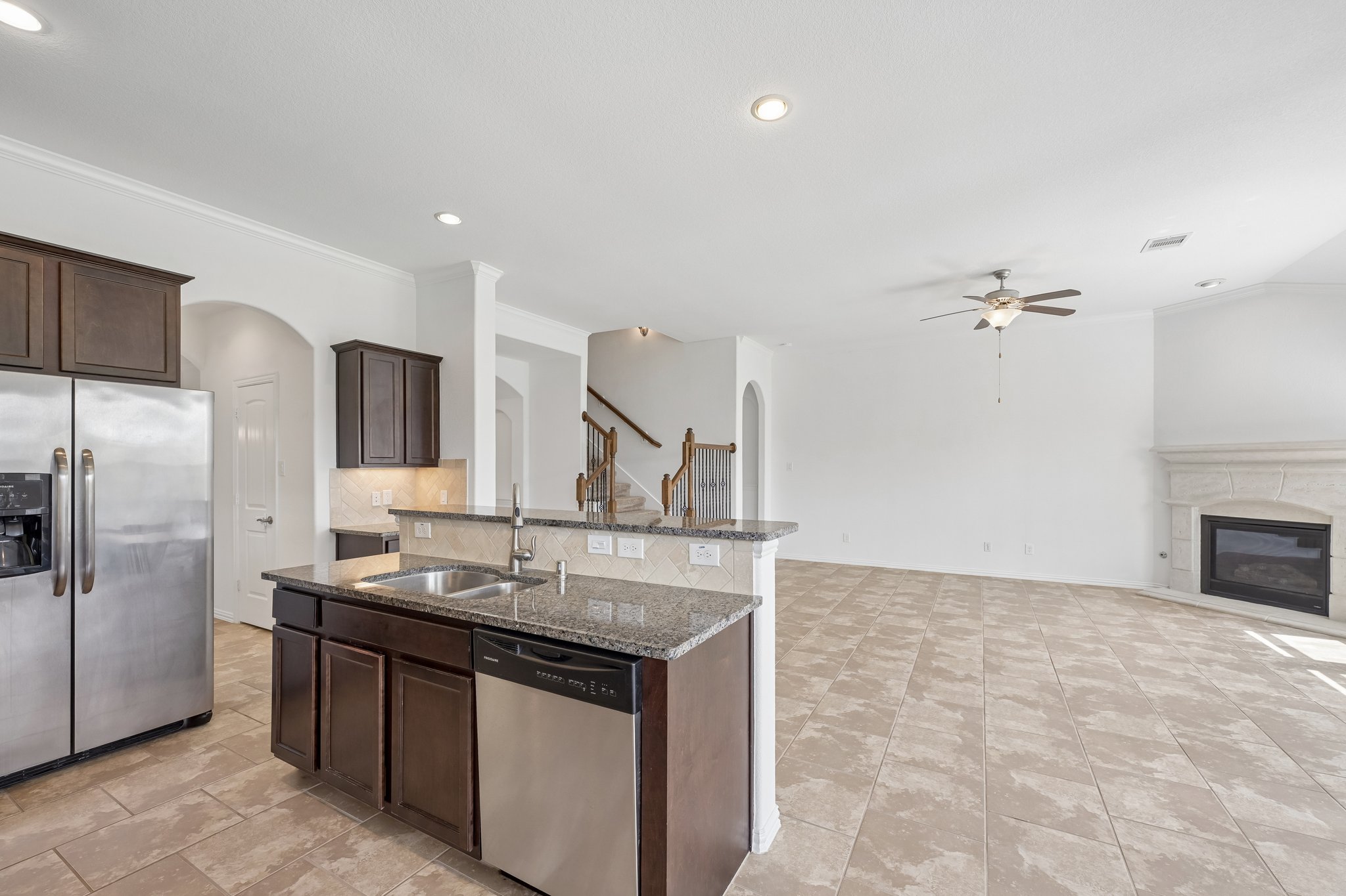 Sinton Creek Dr-S1806-018.jpg
