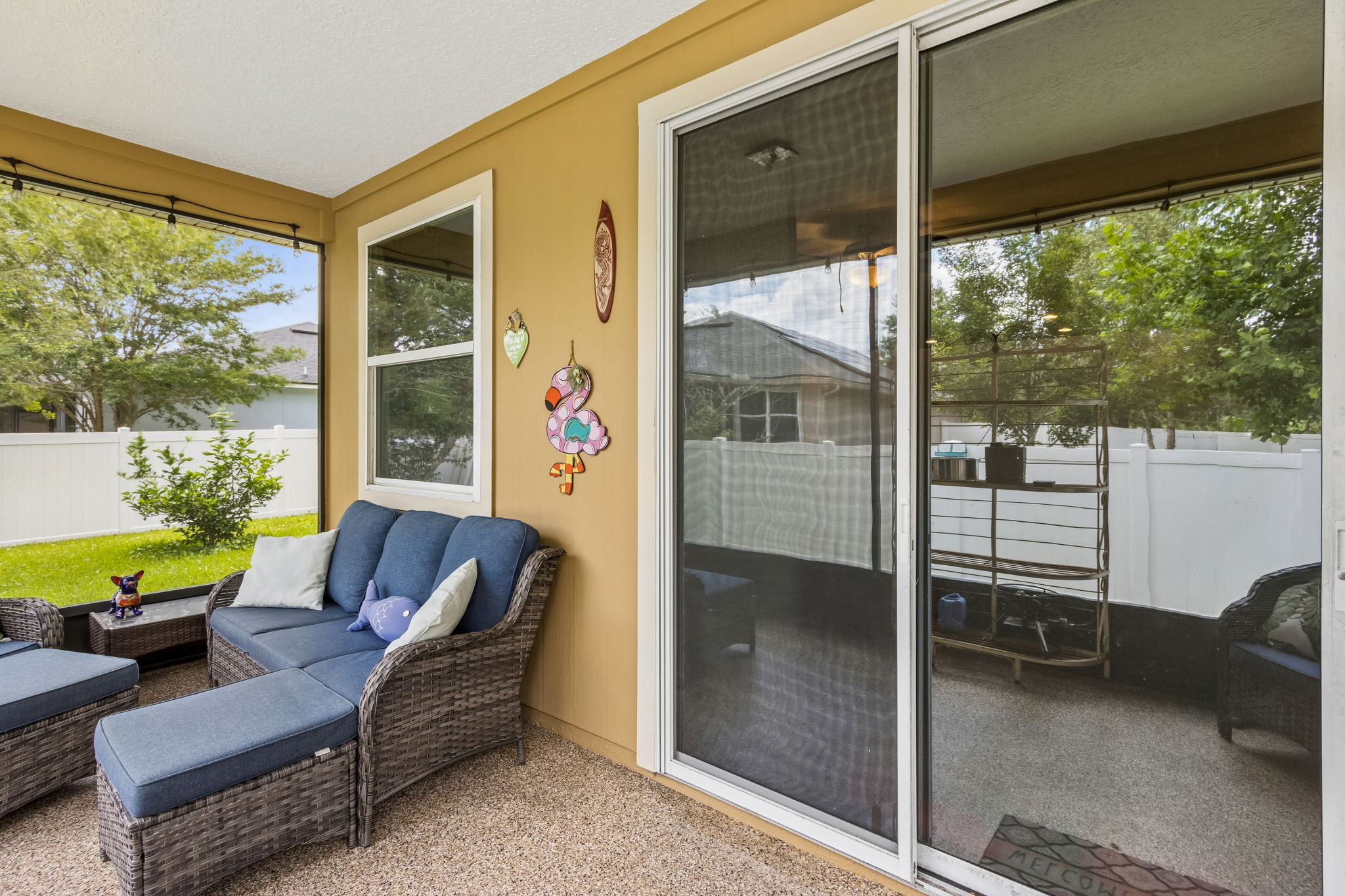 Screened-in Porch
