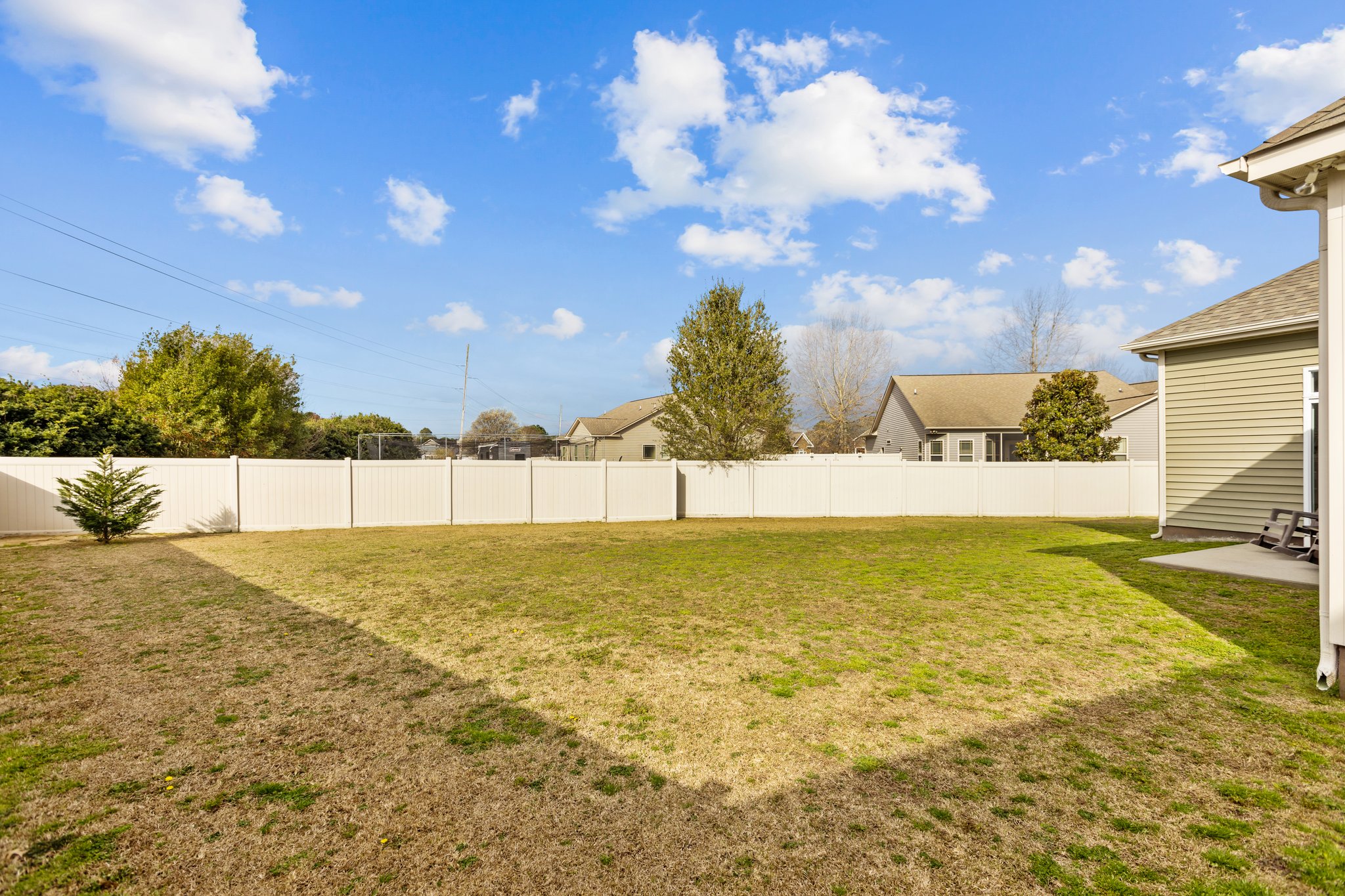 2412 Carlow Pl, Winterville, NC 28590