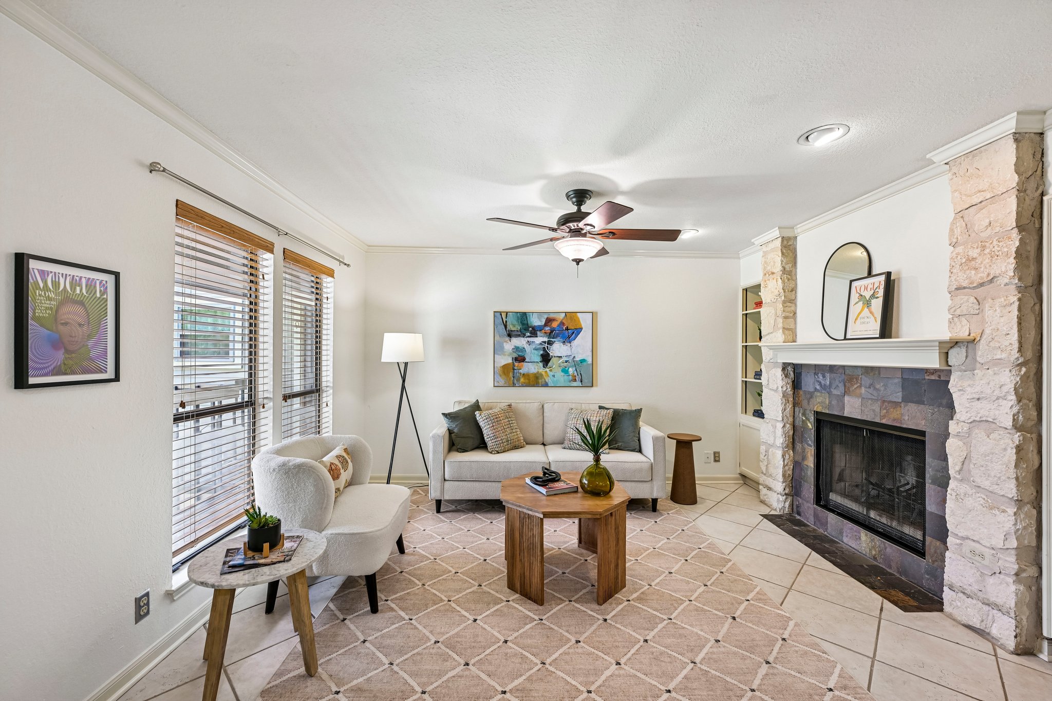 Enfield Rd unit 8-S1208-008.jpg