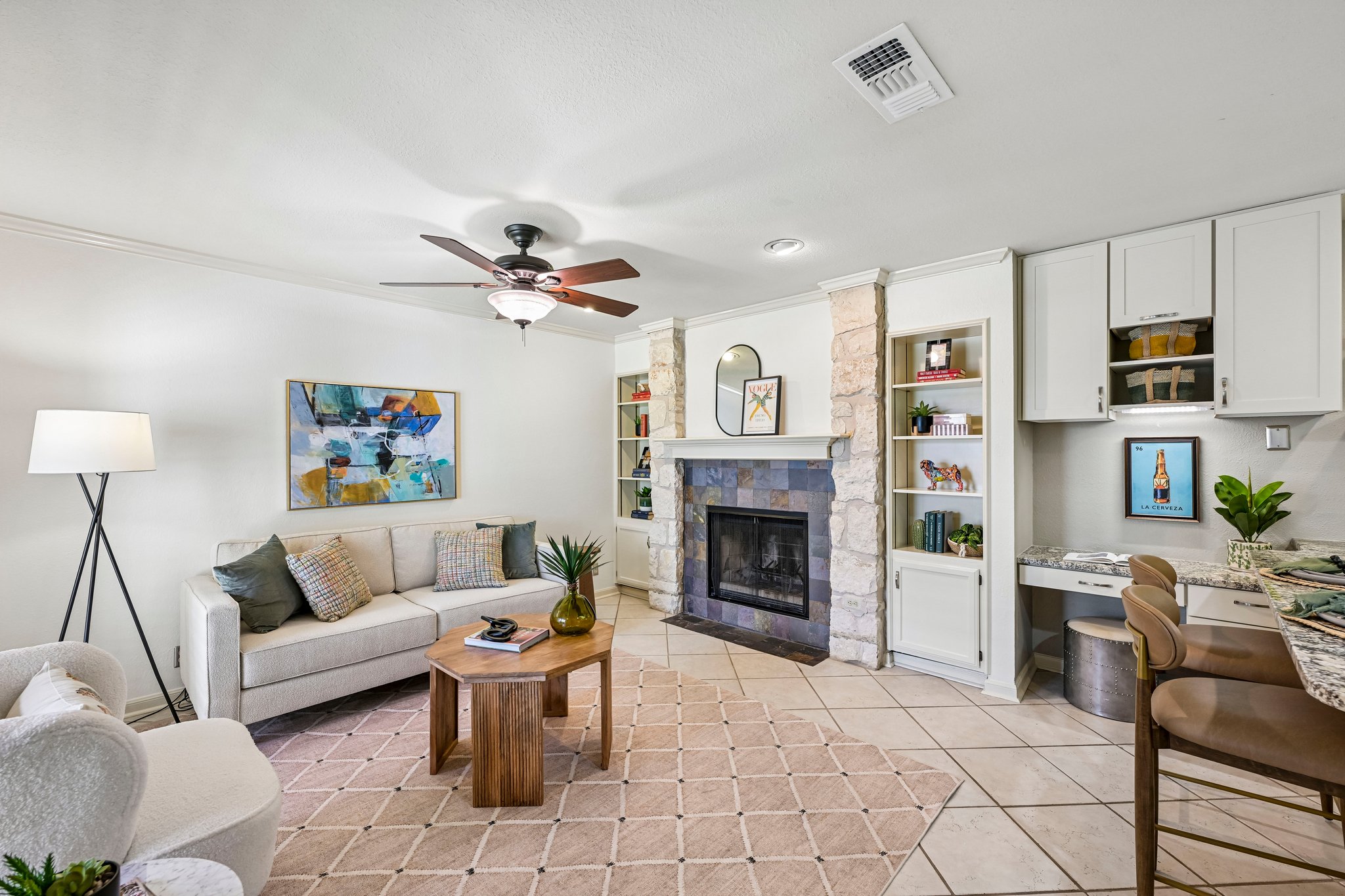 Enfield Rd unit 8-S1208-009.jpg