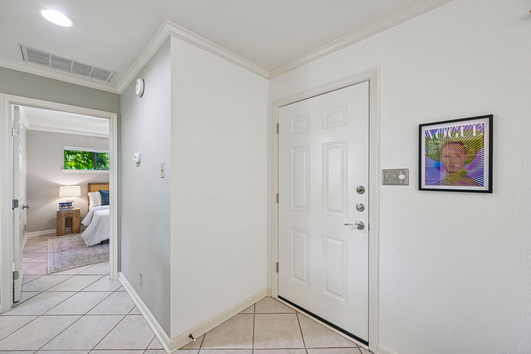 Enfield Rd unit 8-S1208-014.jpg
