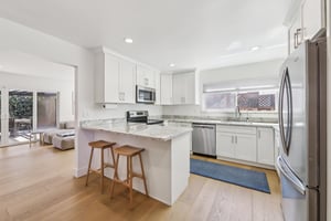 Stokes St-S1308-019.jpg